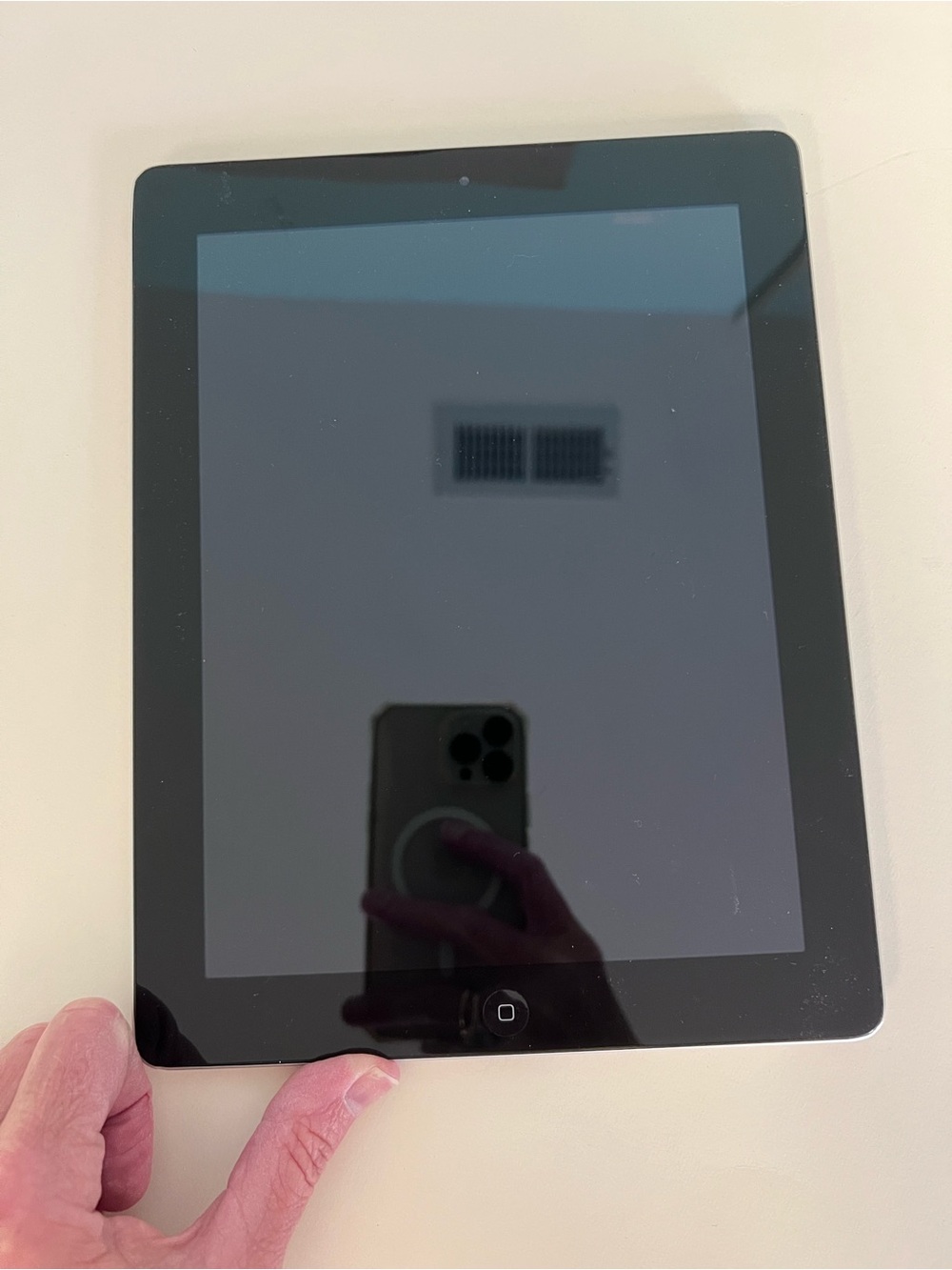 Apple iPad - Black Front Tablet with Silver Edge